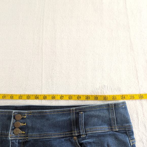 Lane Bryant Stretch Flare Jeans Women's Size 28 Medium Wash - Picture 6 of 10